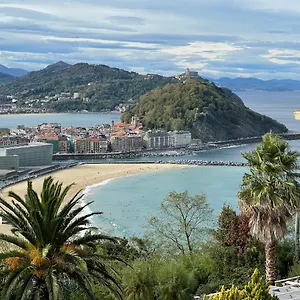 Usandizaga Apartment, Second Line Beach, Free Parking , Saint-Sébastien Espagne