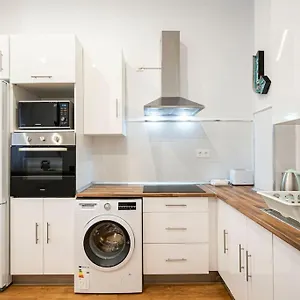 https://apartamento-tranquilo-y-familiar-a-30-min-de-sol.besthotelstoledo.com